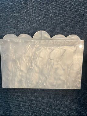 Agua Bendita Pearlescent Scalloped Acrylic Purse- White, 5” X 7”